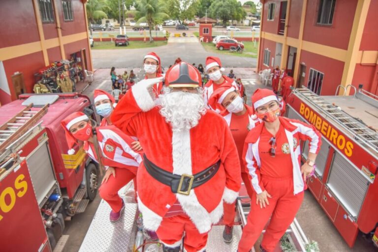 Natal da Solidariedade: Papai Noel dos Bombeiros distribui cestas básicas em Santana