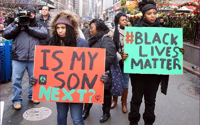 Morte de homem negro por policial causa indignação nos EUA