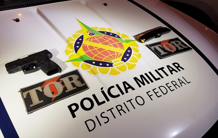 PMDF apreende pistola após abordagem na DF 290