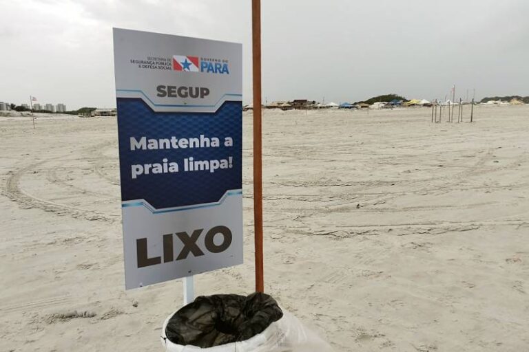 Segup instala lixeiras ao longo do Atalaia para estimular banhistas a manter a limpeza da praia