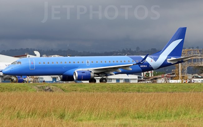 Primeira aeronave Embraer da Breeze Airways é vista na Costa Rica