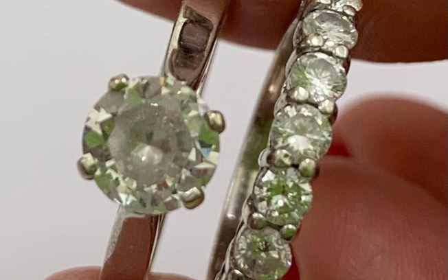 Personal trainer que roubava joias de alunas é presa com anéis de R$ 33 mil