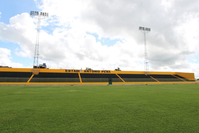 Governo estadual recupera Estádio Municipal de Catu