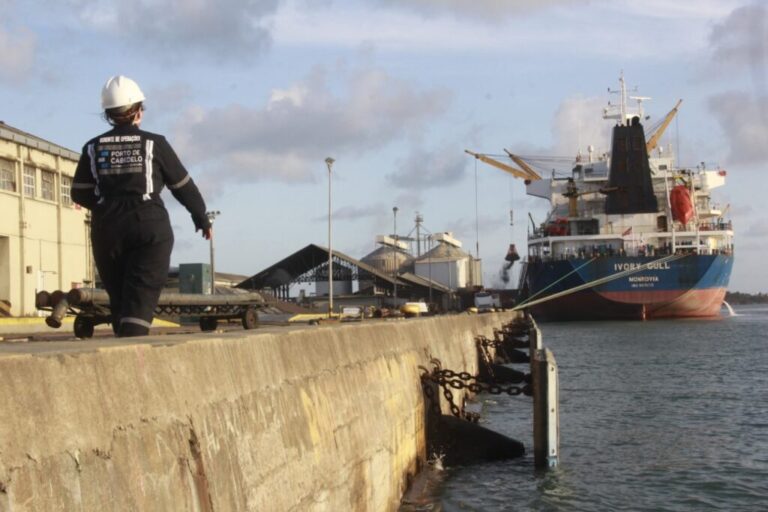 Porto de Cabedelo supera 2019 com movimentação de mais de 1 milhão de toneladas de cargas em 2020