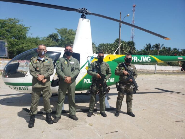 PM usa helicóptero e reforça contingente no litoral até domingo (3) com a Operação Réveillon
